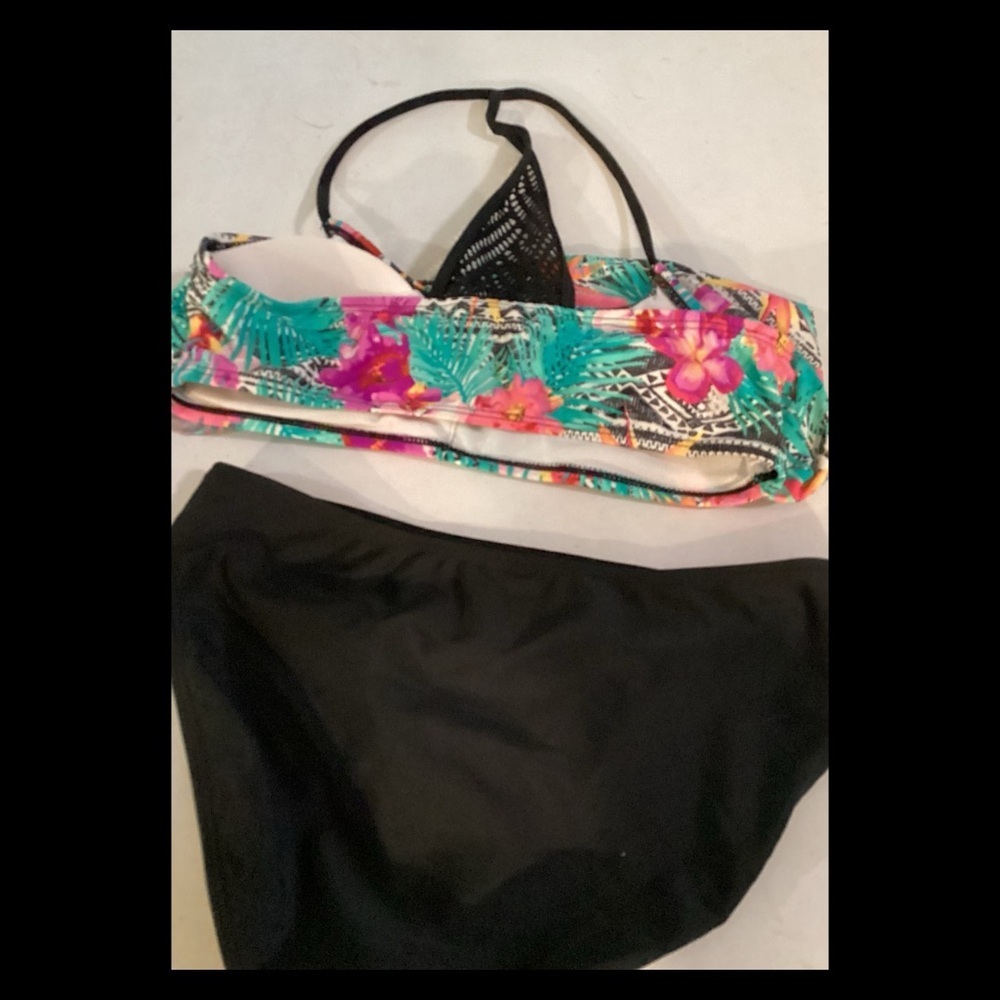 Little girl two piece swimsuit. 9